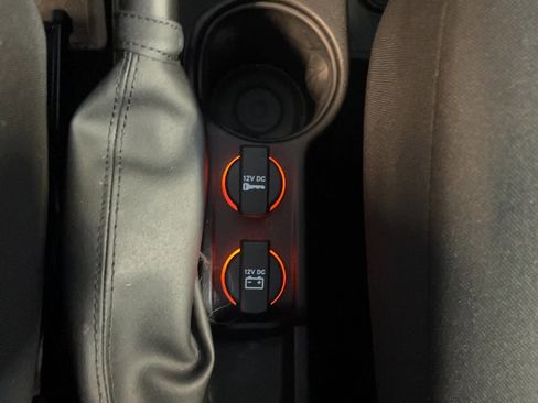 Used 2021 RAM ProMaster City Tradesman SLT image 13