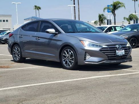 Used 2019 Hyundai Elantra Limited w/ Ultimate Package 02 FWD image 38