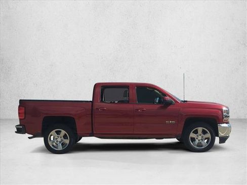Used 2018 Chevrolet Silverado 1500 LT w/ Texas Edition image 4