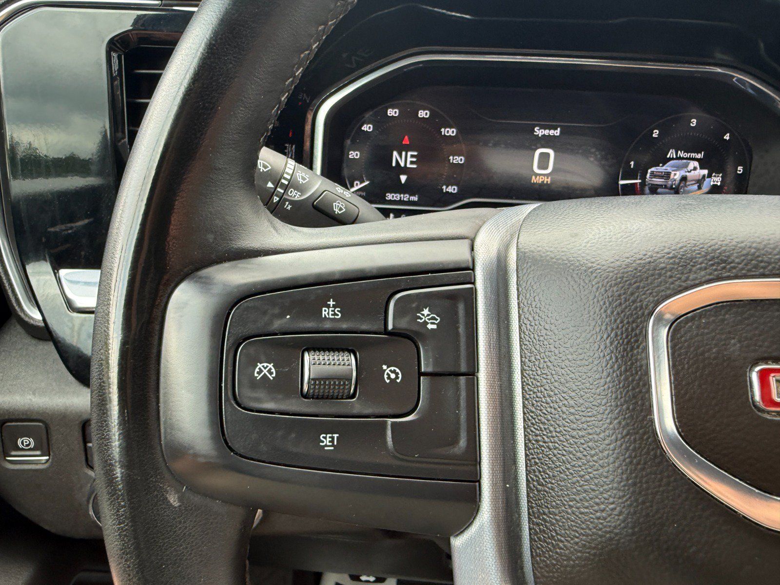 Used 2024 GMC Sierra 2500 SLE w/ SLE Convenience Package AWD/4WD image 26