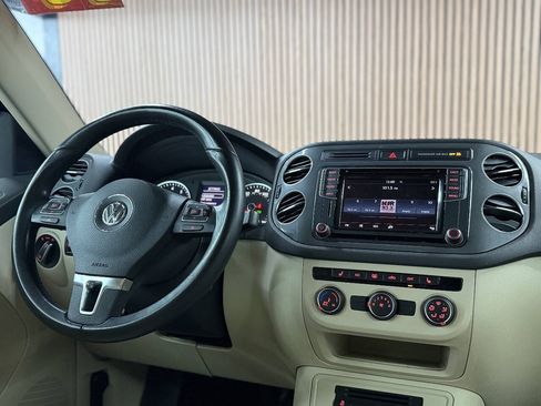 Used 2017 Volkswagen Tiguan Wolfsburg Edition FWD image 5