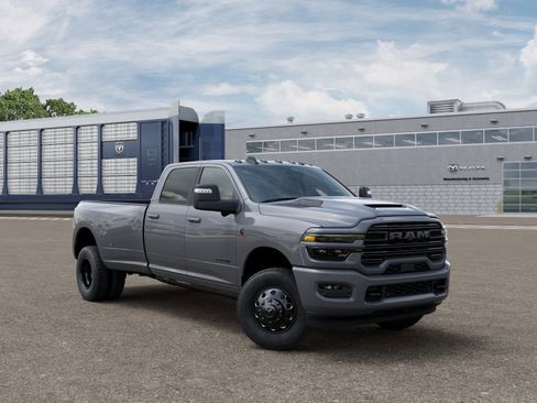 New 2026 RAM 3500 Laramie image 5