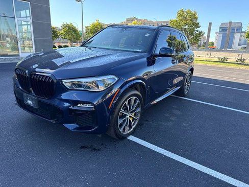 Used 2020 BMW X5 xDrive40i w/ M Sport Package AWD/4WD image 2