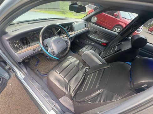 Used 1999 Ford Crown Victoria LX RWD image 8