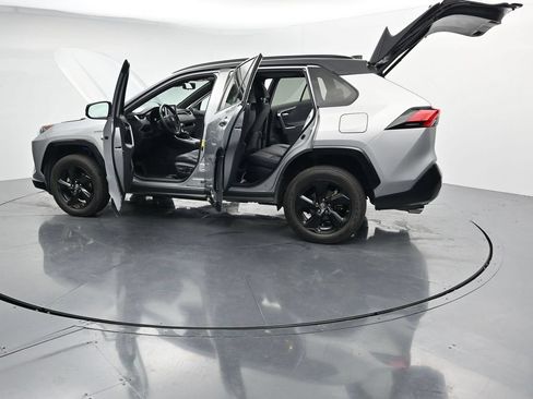 Used 2019 Toyota RAV4 XSE w/ XSE Weather Package AWD/4WD image 28