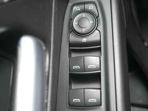 Certified 2023 Chevrolet Silverado 1500 Custom AWD/4WD image 24