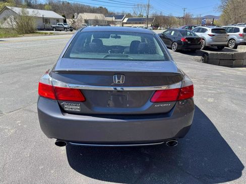 Used 2015 Honda Accord Sport image 3