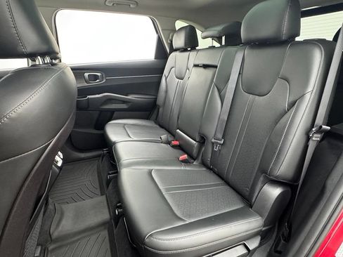Used 2022 Kia Sorento S w/ Panoramic Sunroof Package AWD/4WD image 42