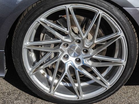 Used 2017 Lexus RC 200t image 10