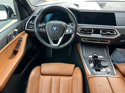 Certified 2022 BMW X5 xDrive45e image 24