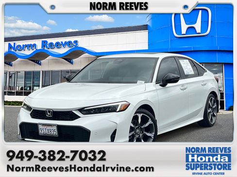 Used 2025 Honda Civic Sport Touring image 1