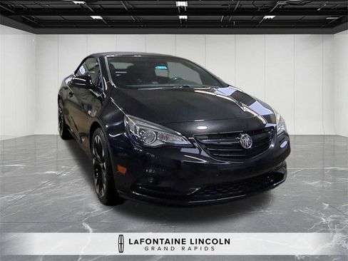 Used 2018 Buick Cascada Sport Touring w/ Dark Effects Package image 7