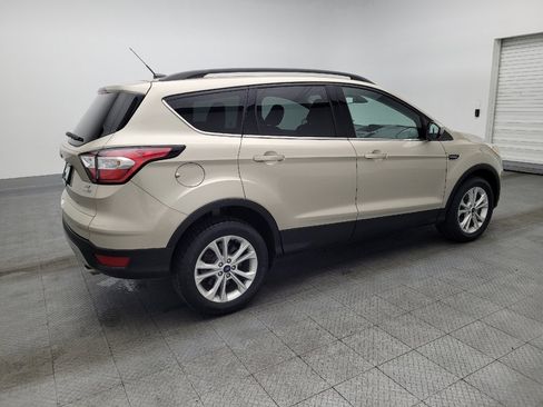 Used 2018 Ford Escape SE w/ Ford Safe & Smart Package image 10