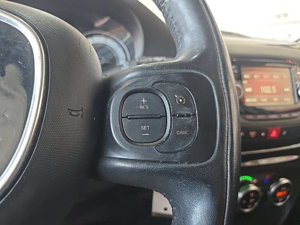 Used 2015 FIAT 500L Trekking FWD image 19