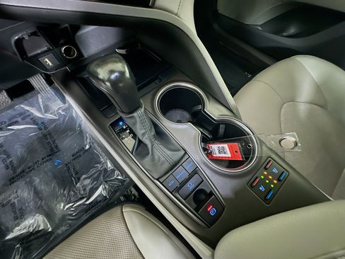 Used 2024 Toyota Camry XSE w/ Navigation Package FWD image 22
