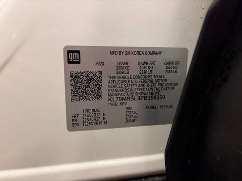 Used 2023 Chevrolet TrailBlazer LT w/ Convenience Package AWD/4WD image 11