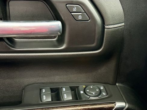 Used 2020 GMC Sierra 1500 Elevation w/ Elevation Value Package image 18