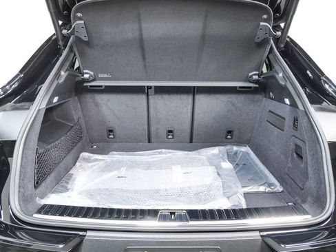 New 2026 Porsche Cayenne S AWD/4WD image 31