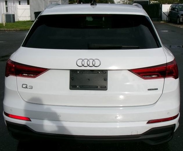 Used 2023 Audi Q3 2.0T Premium w/ Convenience Package AWD/4WD image 5