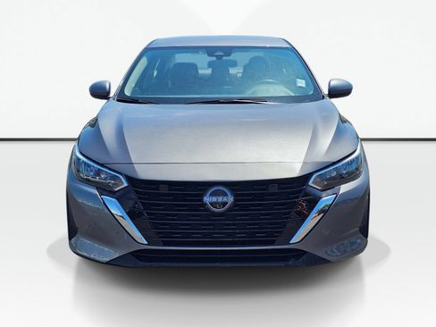Used 2024 Nissan Sentra SV FWD image 2
