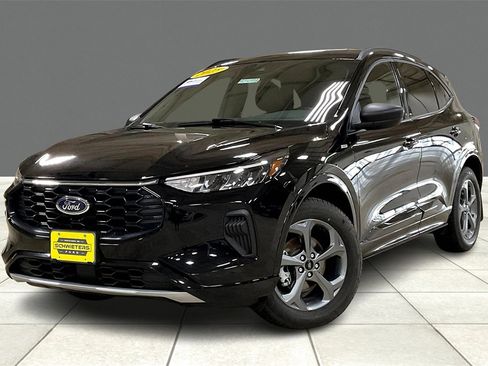 Certified 2023 Ford Escape ST-Line image 2