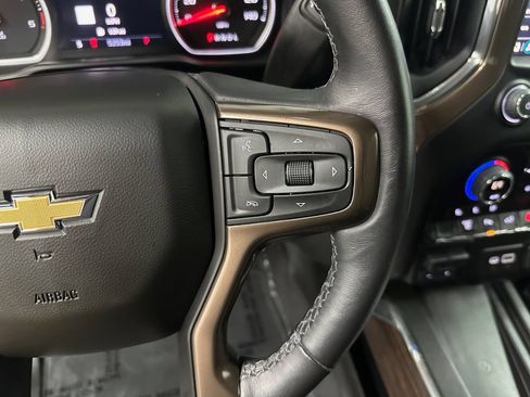 Used 2022 Chevrolet Silverado 3500 High Country AWD/4WD image 16