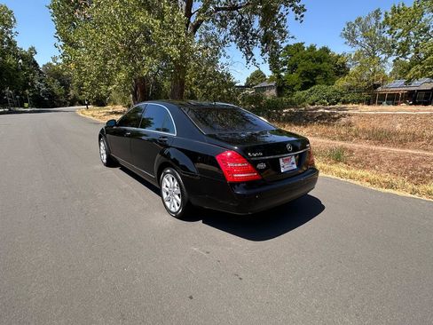 Used 2008 Mercedes-Benz S 550 4MATIC w/ P2 Pkg image 3