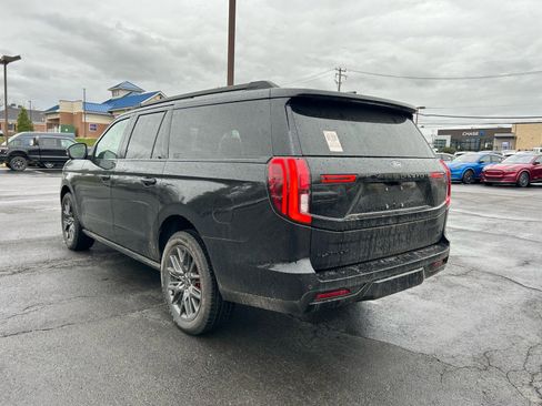 Certified 2025 Ford Expedition Max Platinum w/ Stealth Performance Package image 7
