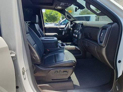 Certified 2019 GMC Sierra 1500 Denali w/ Denali Ultimate Package AWD/4WD image 28