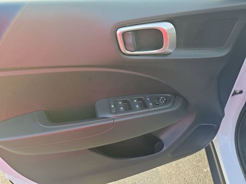 New 2026 Hyundai Venue SE image 12