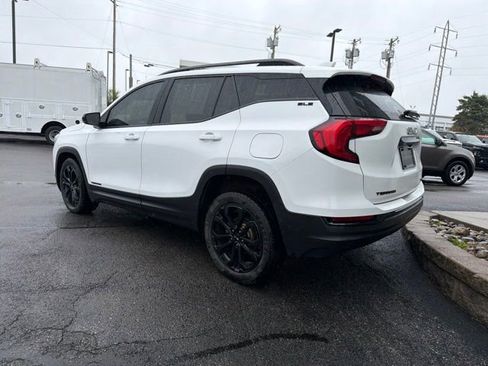 Used 2020 GMC Terrain SLE w/ Driver Convenience Package AWD/4WD image 3