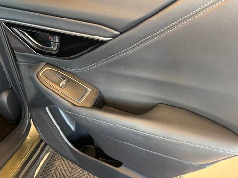 Used 2022 Subaru Outback Limited image 29