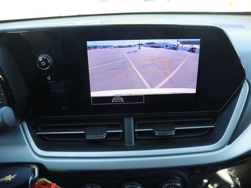 Used 2024 Chevrolet Trax LS w/ LS Convenience Package image 25