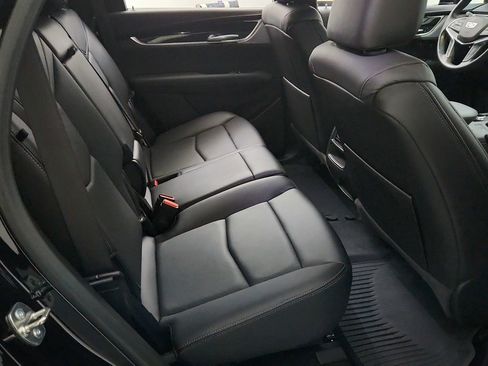 Certified 2025 Cadillac XT5 Premium Luxury w/ LPO, Floor Liner Package AWD/4WD image 25