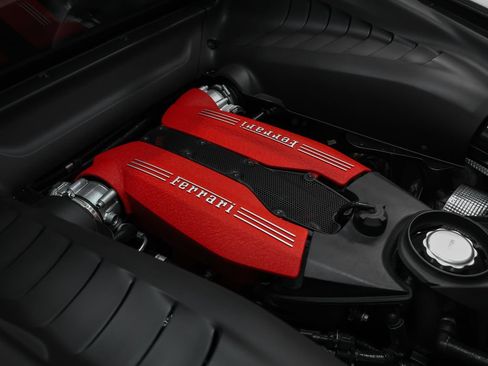 Certified 2018 Ferrari 488 GTB RWD image 41