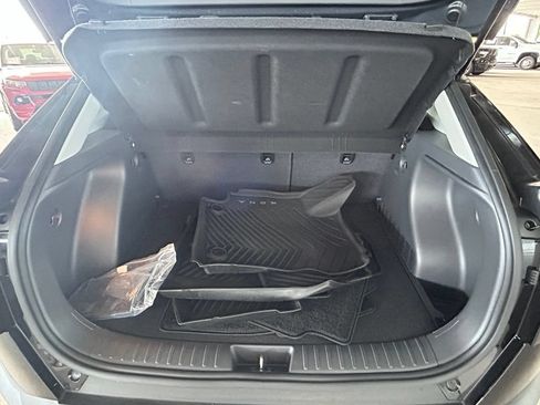 Used 2025 Hyundai Kona SEL FWD image 43