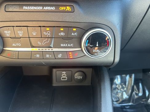 Used 2024 Ford Escape Active image 20