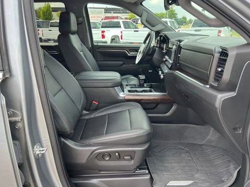 Used 2023 GMC Sierra 1500 SLT w/ SLT Premium Package AWD/4WD image 15