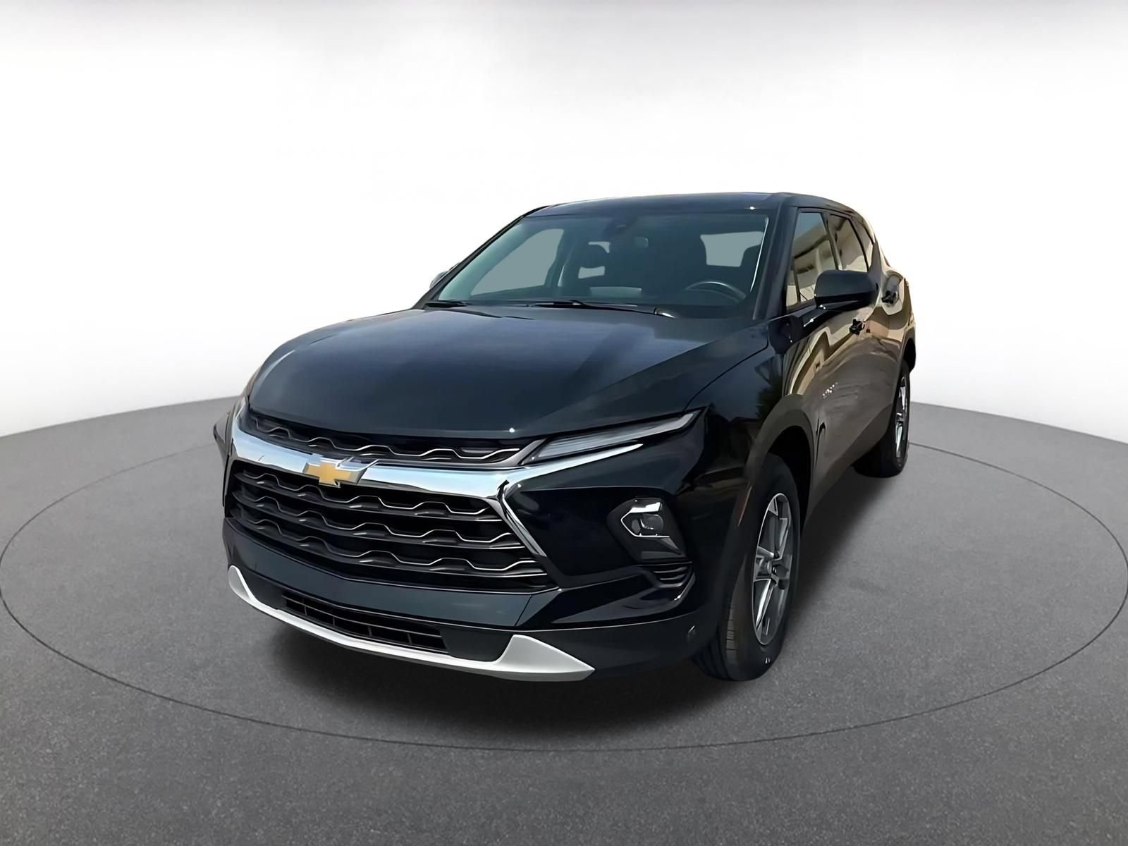 Used 2026 Chevrolet Blazer LT FWD image 6