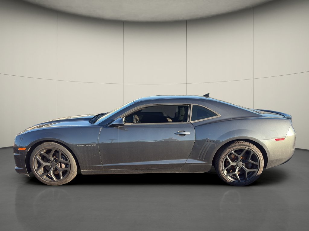Used 2011 Chevrolet Camaro SS RWD image 4