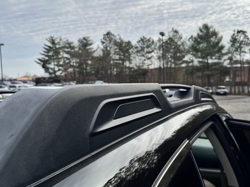 Used 2019 Subaru Outback 2.5i Limited w/ Popular Package #2 image 11