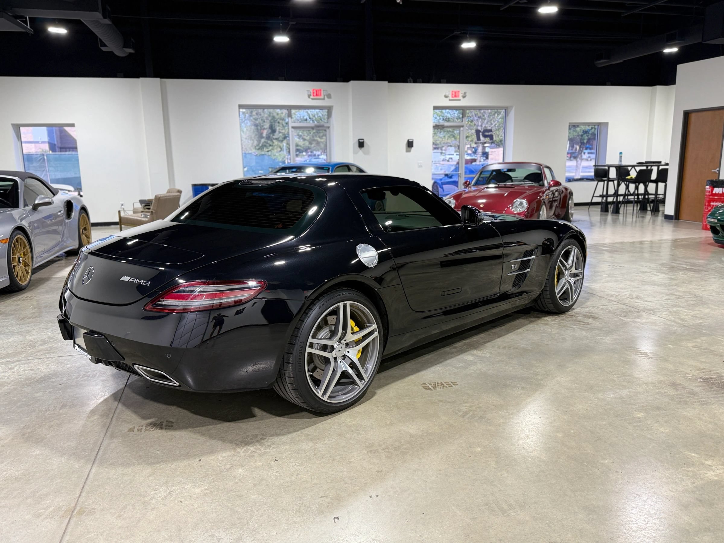 Used 2011 Mercedes-Benz SLS AMG Coupe image 8