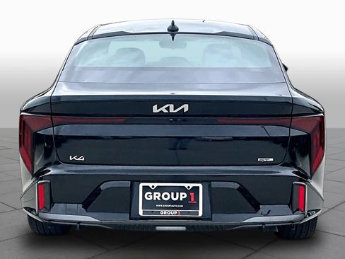 Certified 2025 Kia K4 GT-Line w/ GT-Line Sunroof Package FWD image 9
