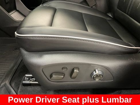 Certified 2026 Buick Enclave Avenir w/ Super Cruise Package AWD/4WD image 11