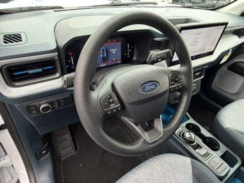New 2025 Ford Maverick XLT image 31