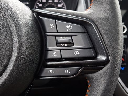 Certified 2025 Subaru Crosstrek 2.5i Limited image 22