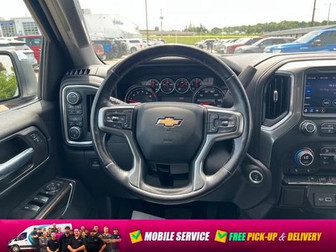 Used 2021 Chevrolet Silverado 1500 LT AWD/4WD image 15