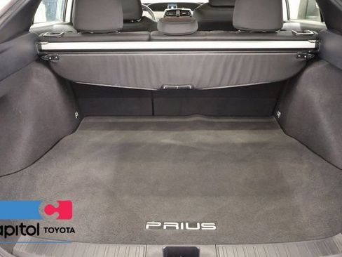 Certified 2022 Toyota Prius LE FWD image 26