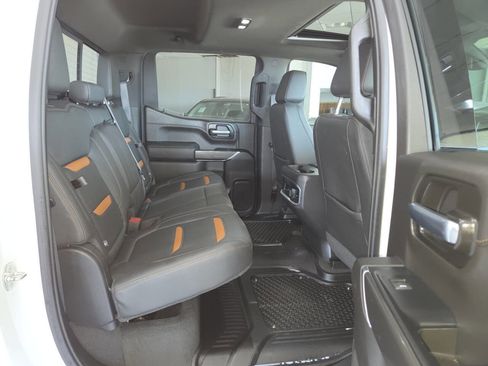 Used 2022 GMC Sierra 1500 AT4 w/ AT4 Premium Package AWD/4WD image 26