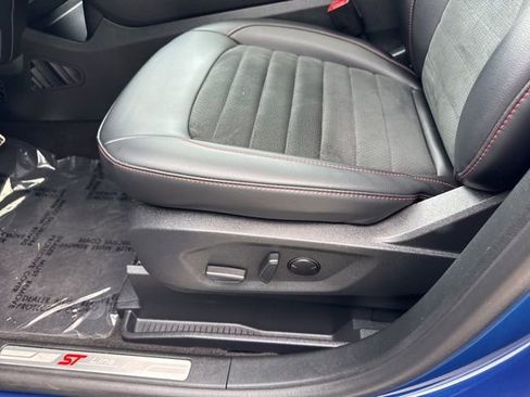 Used 2024 Ford Edge ST-Line image 10